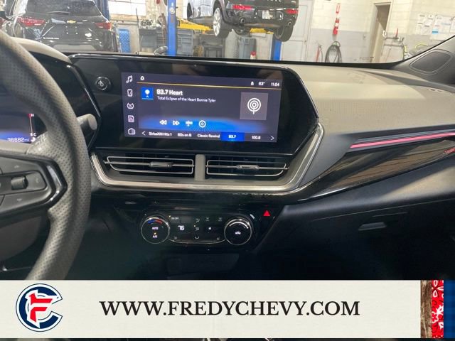 Used 2024 Chevrolet Trax RS w/ Driver Confidence Package image 18
