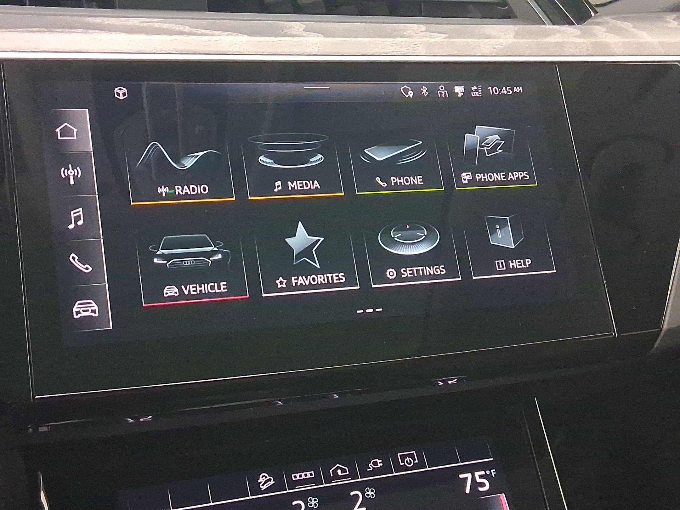 Used 2022 Audi e-tron Premium image 21