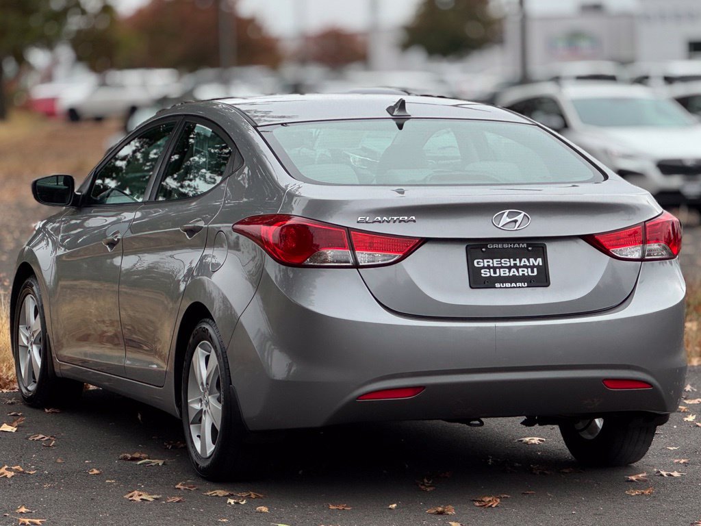 Used 2012 Hyundai Elantra GLS w/ Preferred Pkg 3 FWD image 5