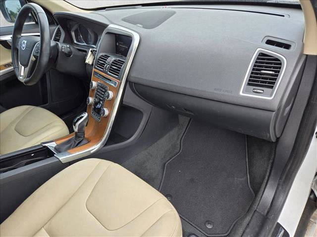 Used 2017 Volvo XC60 T5 Inscription w/ Advanced Package image 21