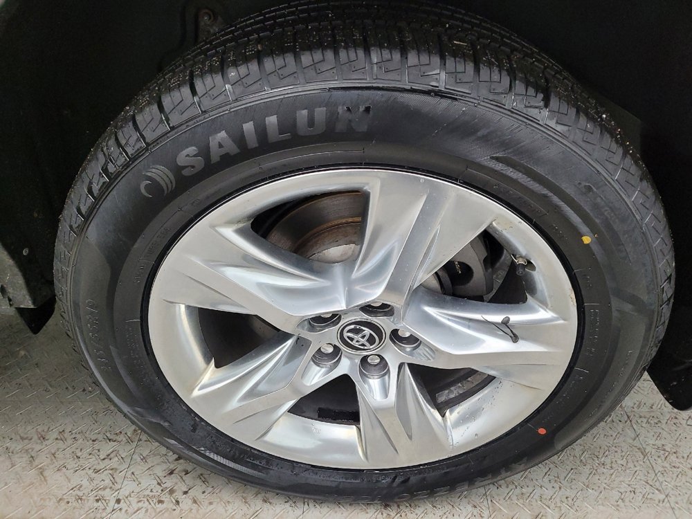 Used 2019 Toyota Highlander Limited image 31