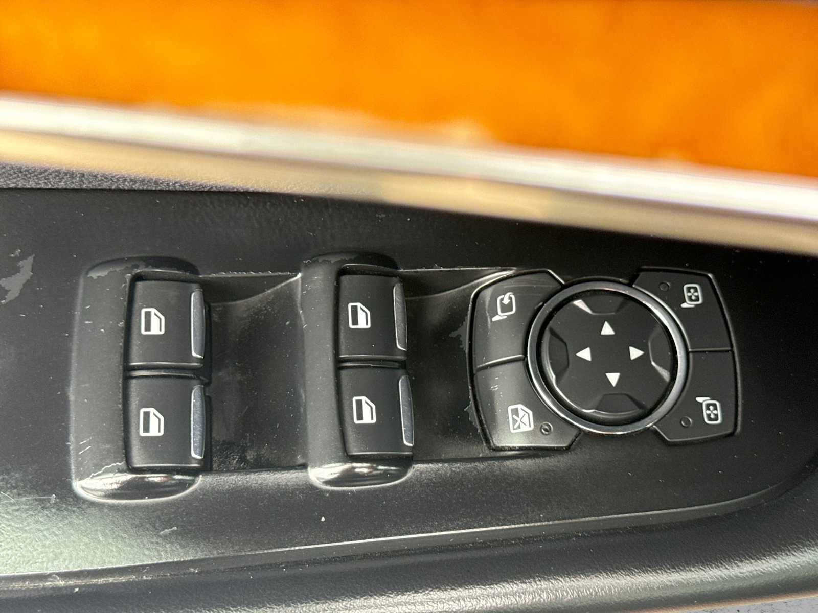 Used 2016 Lincoln MKX Reserve w/ Climate Package AWD/4WD image 16