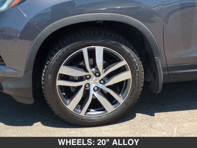 Used 2017 Honda Pilot Touring image 9