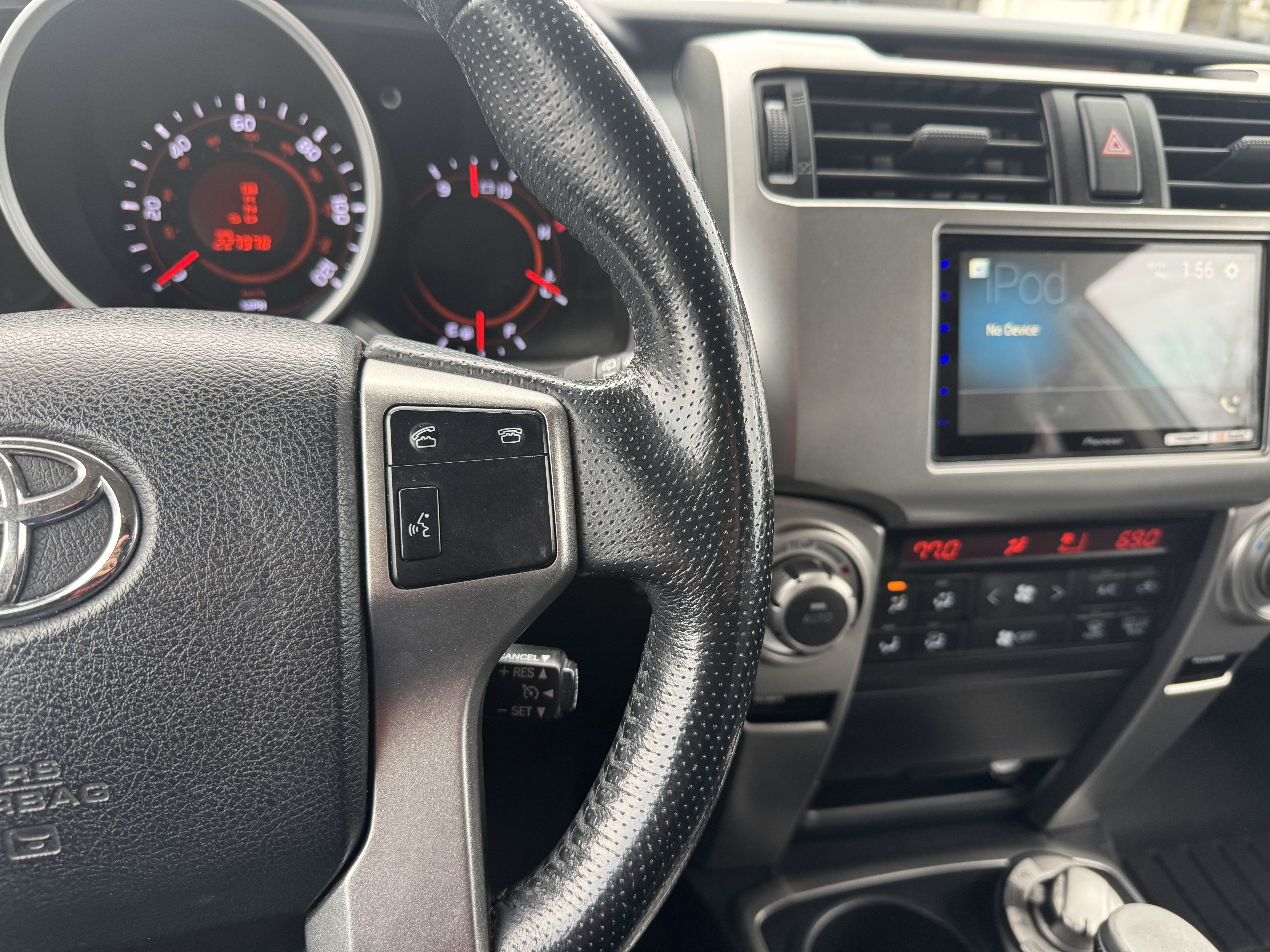 Used 2011 Toyota 4Runner Limited image 23