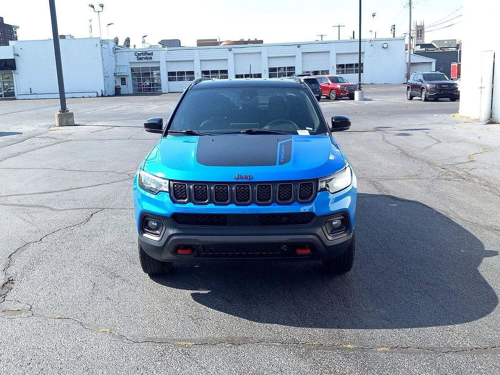 Used 2024 Jeep Compass Trailhawk image 7