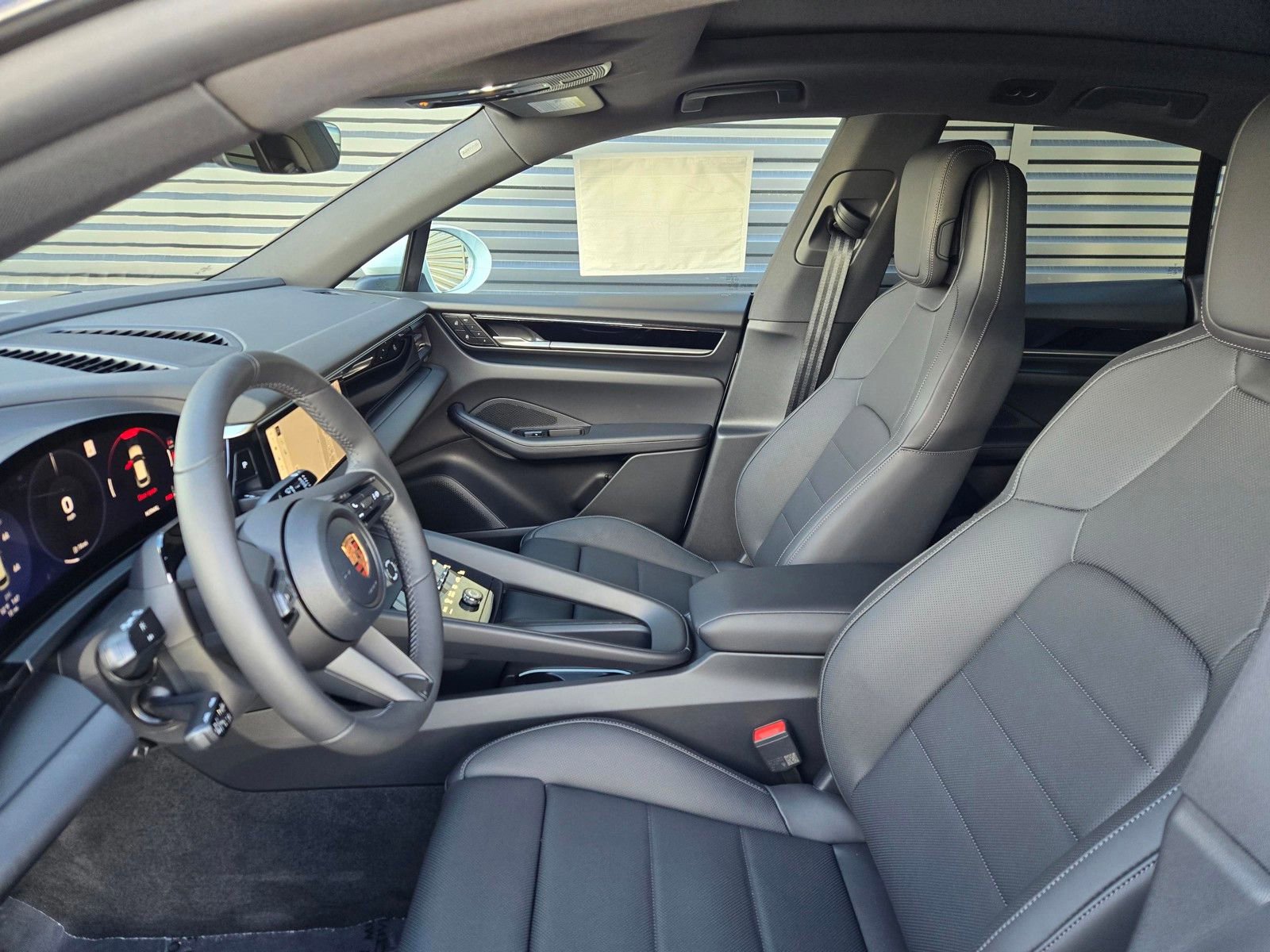 New 2026 Porsche Macan Electric RWD image 26