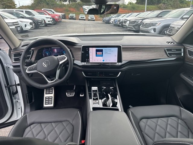 New 2026 Volkswagen Atlas SEL Premium R-Line image 9