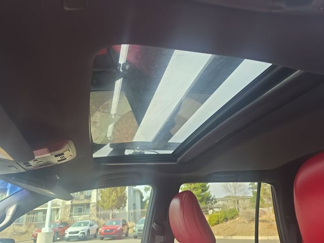 Used 2021 Lexus GX 460 Luxury w/ Off Road Package AWD/4WD image 21