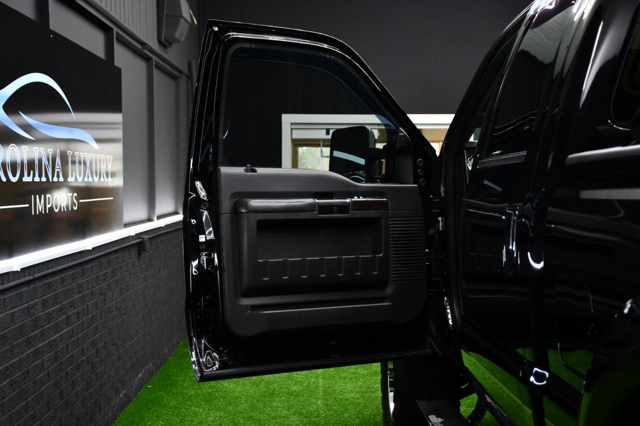 Used 2016 Ford F350 Platinum w/ FX4 Off-Road Package image 21