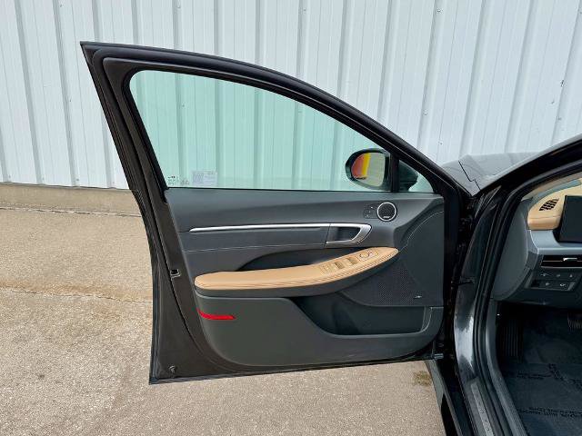 Used 2024 Hyundai Sonata Limited FWD image 14