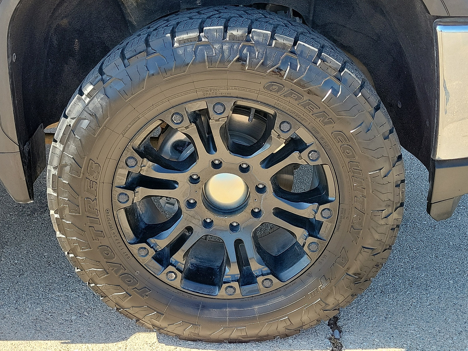 Used 2022 GMC Sierra 2500 SLE w/ SLE Value Package; AWD/4WD image 7