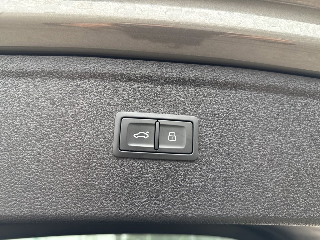 Used 2023 Audi Q5 2.0T Prestige image 37