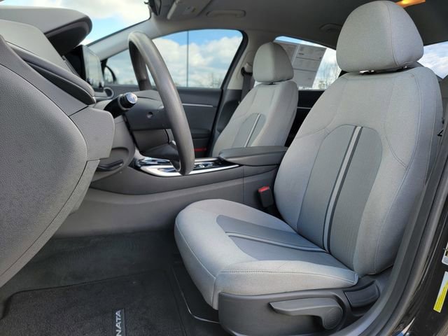 Used 2020 Hyundai Sonata SE w/ Preferred Accessory Package FWD image 19
