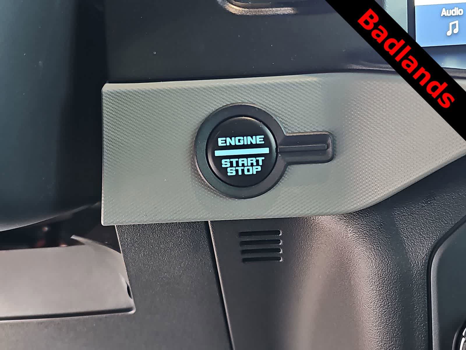 Used 2023 Ford Bronco Badlands image 23