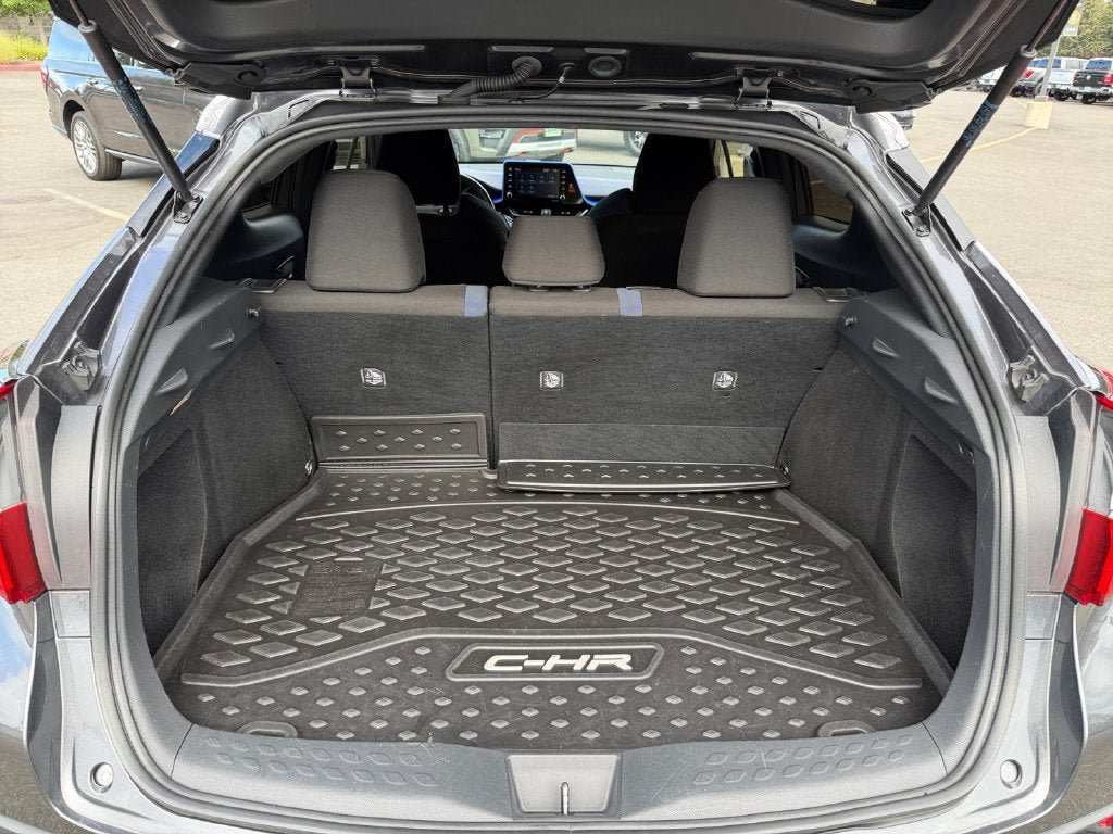 Used 2021 Toyota C-HR XLE FWD image 22