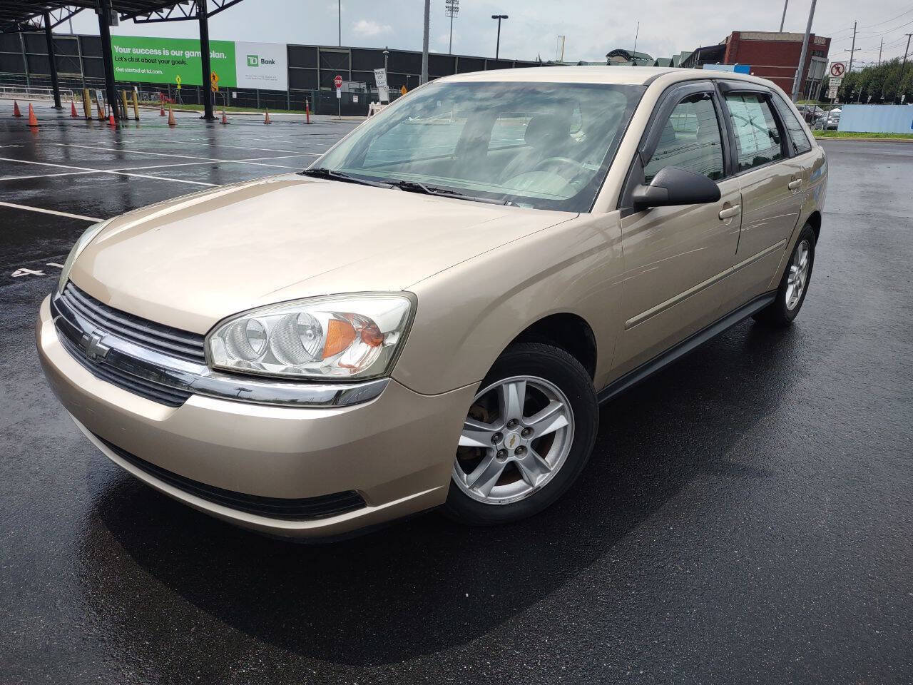 Used 2005 Chevrolet Malibu LS FWD image 2