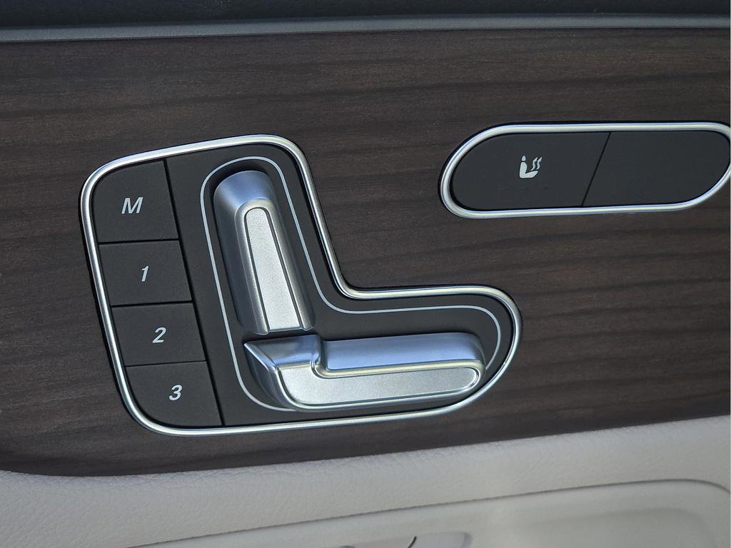 New 2026 Mercedes-Benz GLB 250 image 18