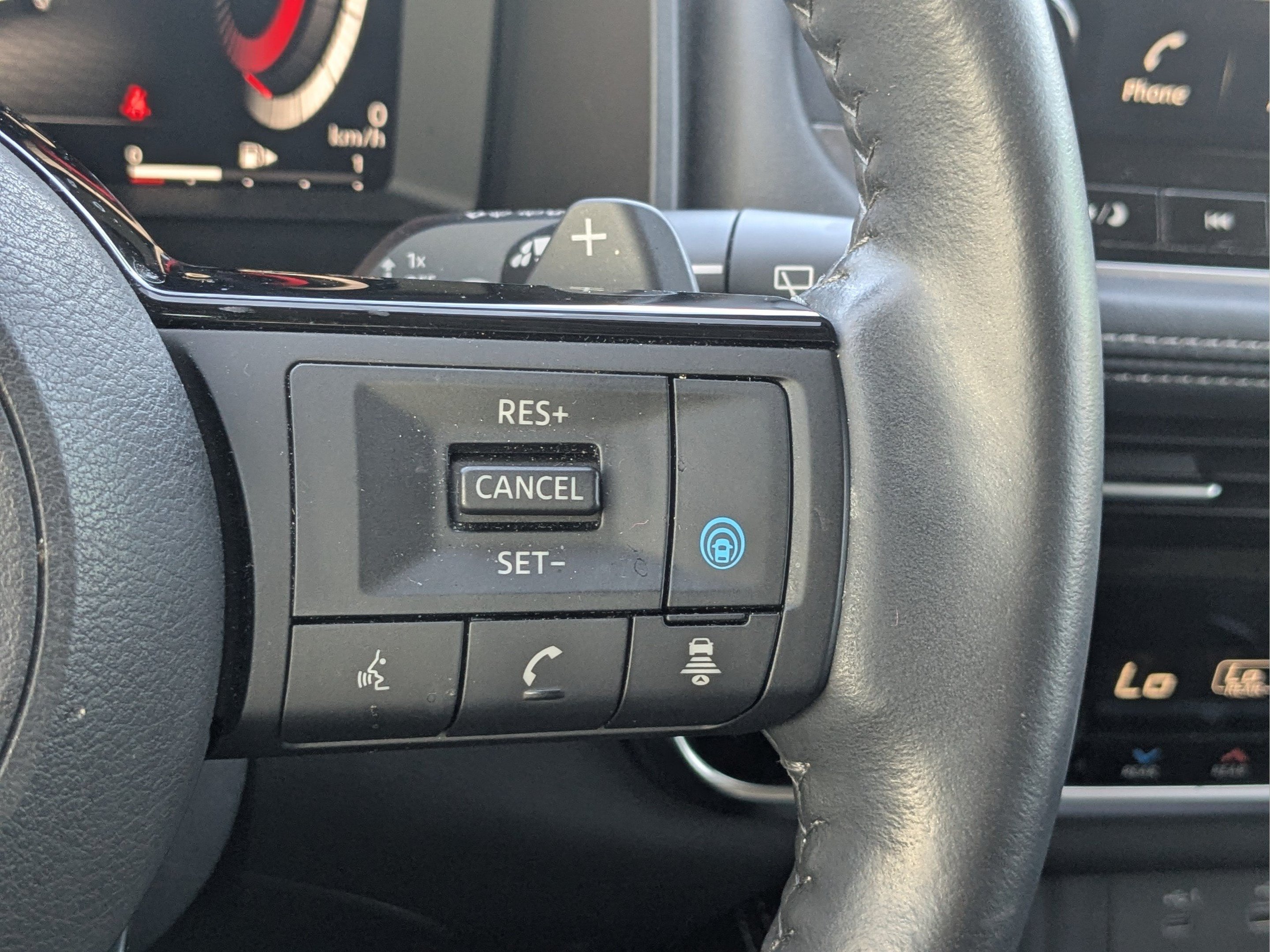 Used 2022 Nissan Rogue Platinum w/ Head-Up Display Package FWD image 23