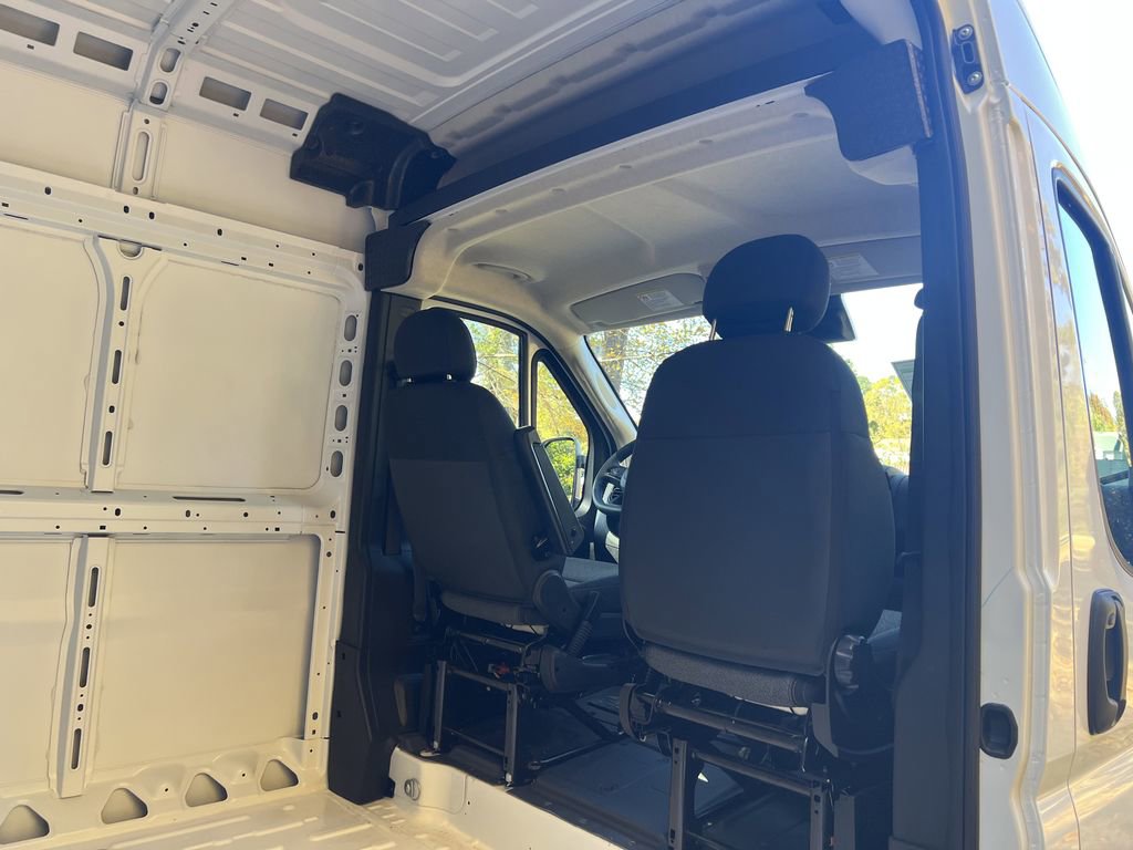 New 2026 RAM ProMaster 2500 w/ Premium Convenience Group image 16
