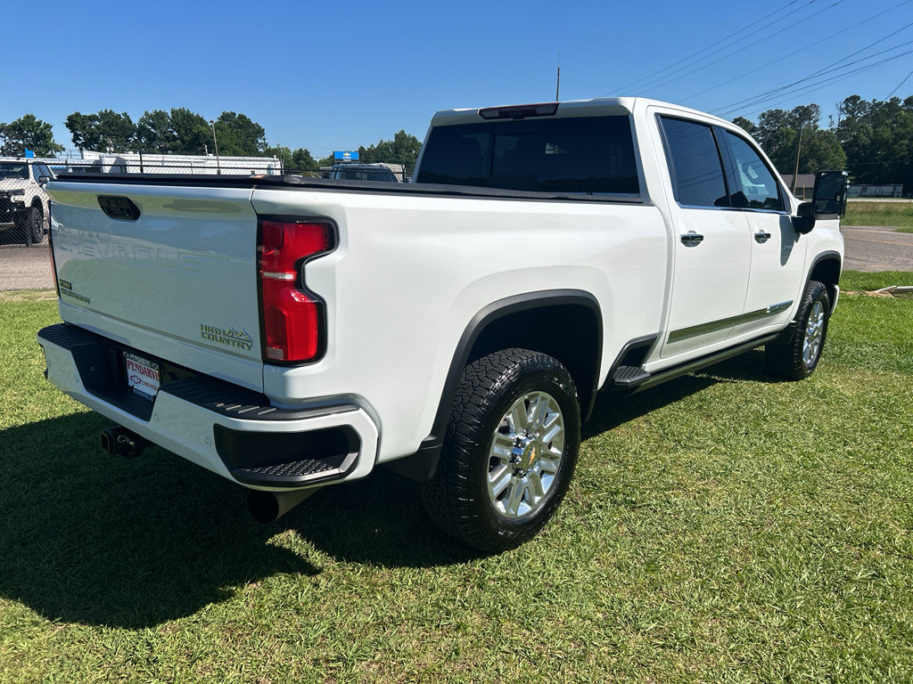 Used 2025 Chevrolet Silverado 2500 High Country w/ High Country Premium Package AWD/4WD image 10