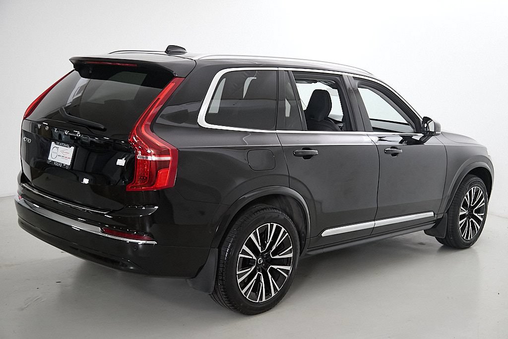 Certified 2024 Volvo XC90 T8 Plus AWD/4WD image 9