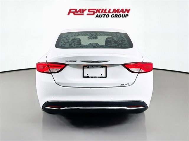 Used 2015 Chrysler 200 Limited image 6