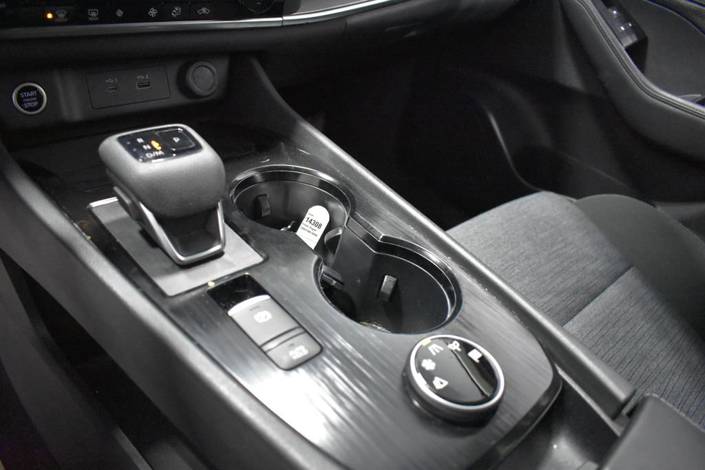 Certified 2023 Nissan Rogue SV image 19