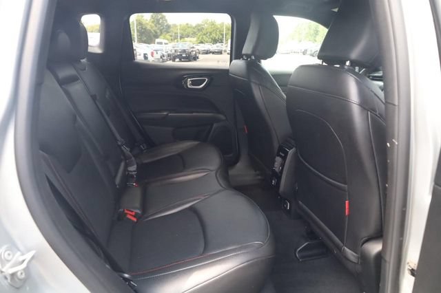 Used 2025 Jeep Compass Trailhawk AWD/4WD image 21