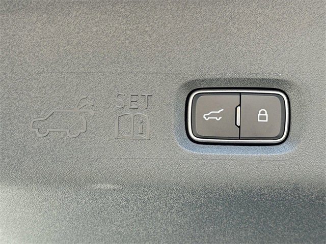 New 2025 Lincoln Navigator L Reserve image 13