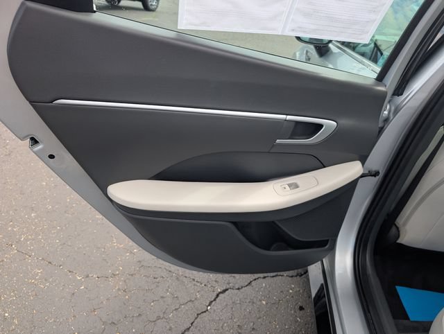 Used 2025 Hyundai Sonata SEL FWD image 10