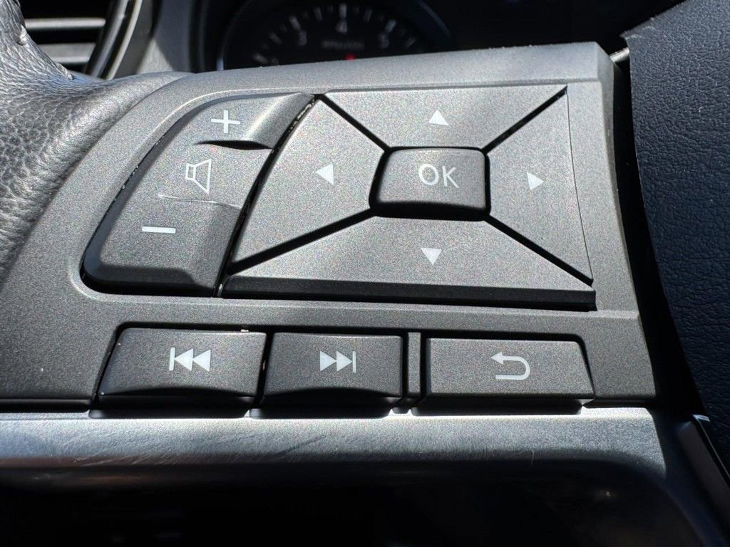 Used 2022 Nissan Rogue Sport SL w/ Premium Package AWD/4WD image 17