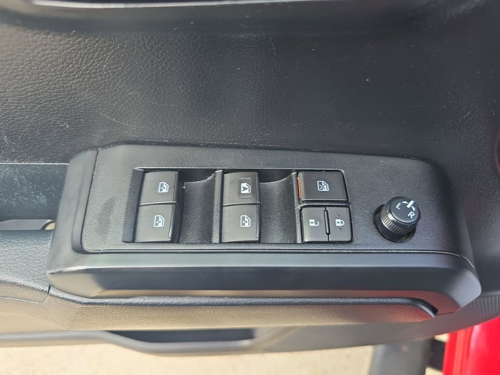 Used 2021 Toyota Tacoma SR image 15