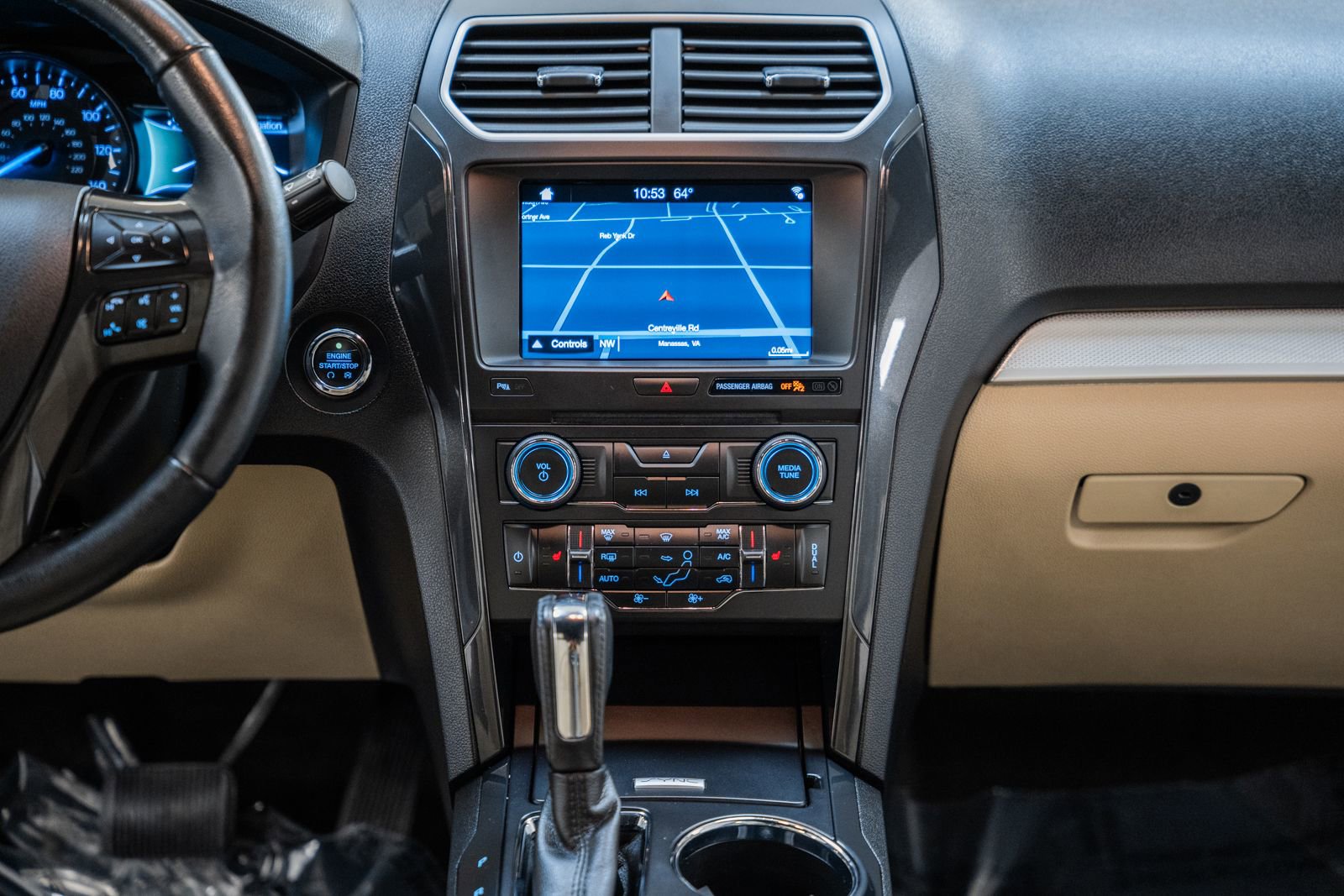 Certified 2017 Ford Explorer XLT w/ Equipment Group 202A image 26