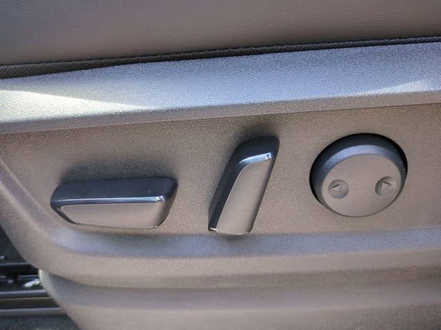 New 2026 Nissan Armada SL w/ Captain's Chari Seat Package image 18