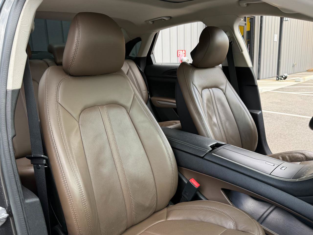 Used 2016 Lincoln MKZ Reserve w/ Equipment Group 300A Reserve AWD/4WD image 13