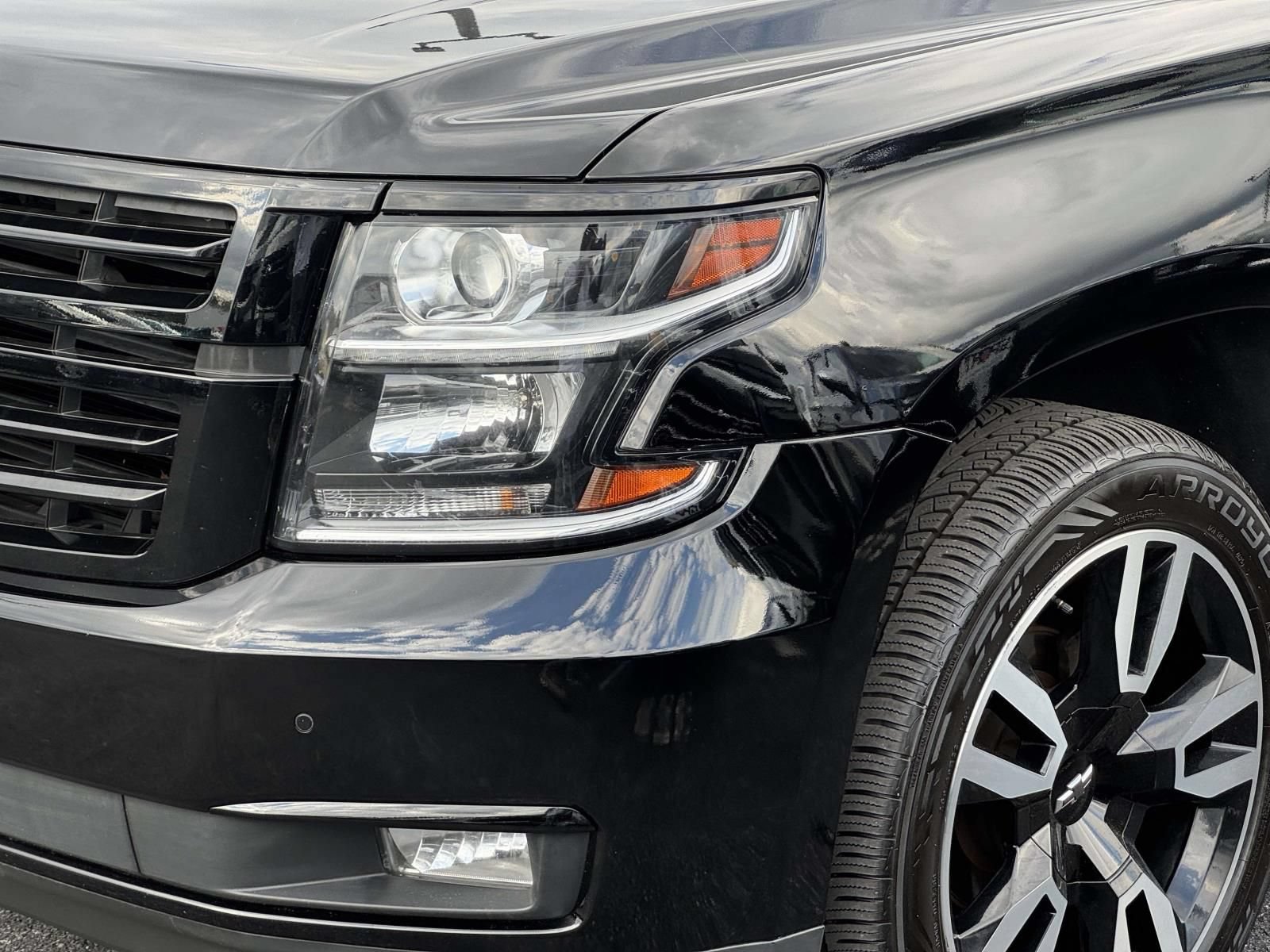 Used 2020 Chevrolet Suburban Premier AWD/4WD image 28