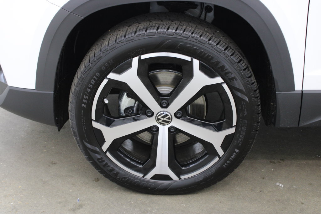 New 2026 Volkswagen Taos SEL AWD/4WD image 29