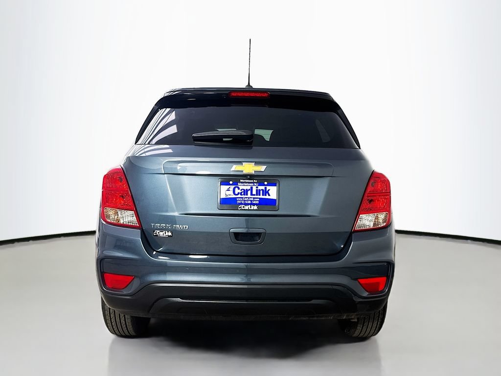 Used 2021 Chevrolet Trax LS w/ Tint and Cruise Package AWD/4WD image 7