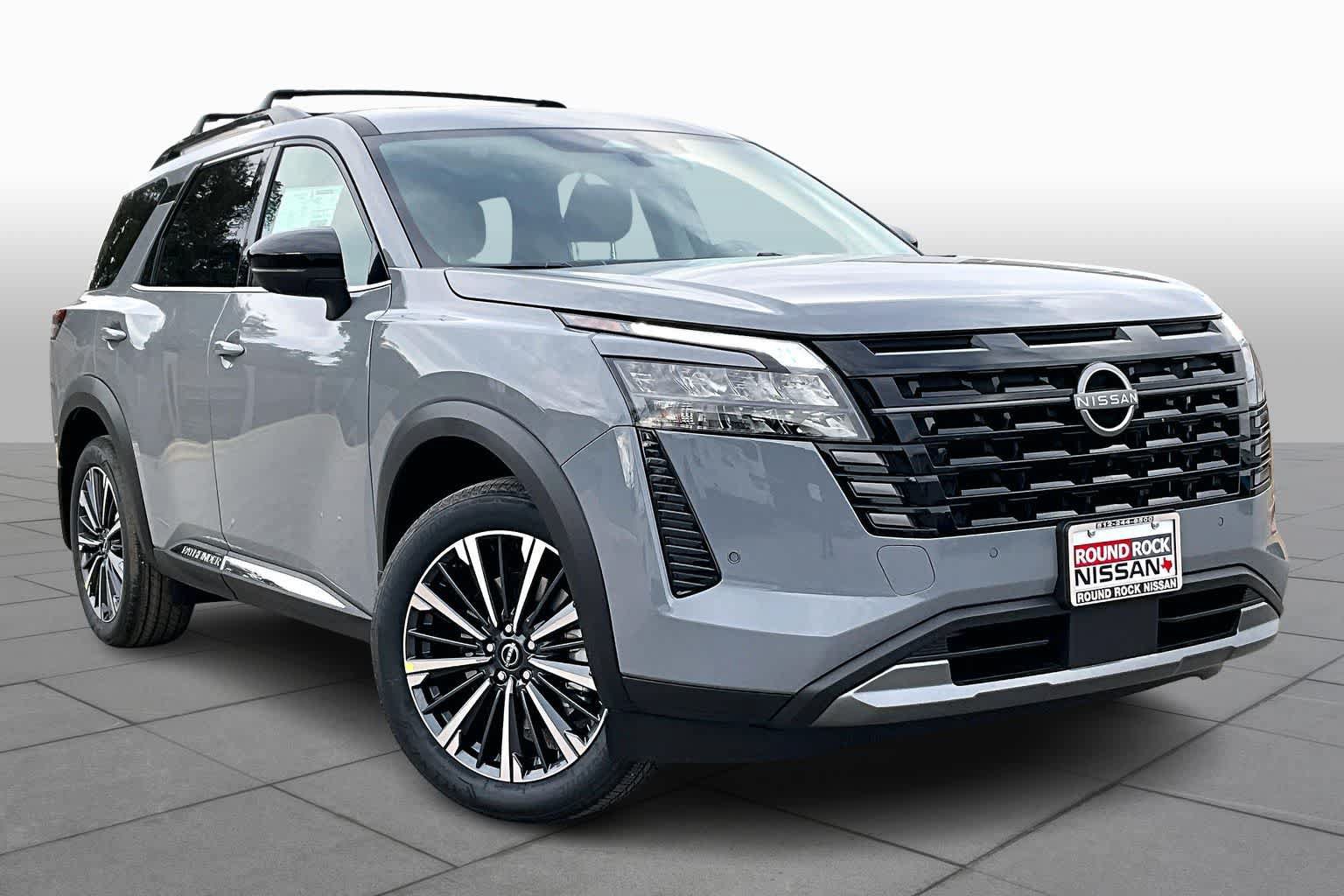 New 2026 Nissan Pathfinder Platinum w/ Cargo Package FWD image 2