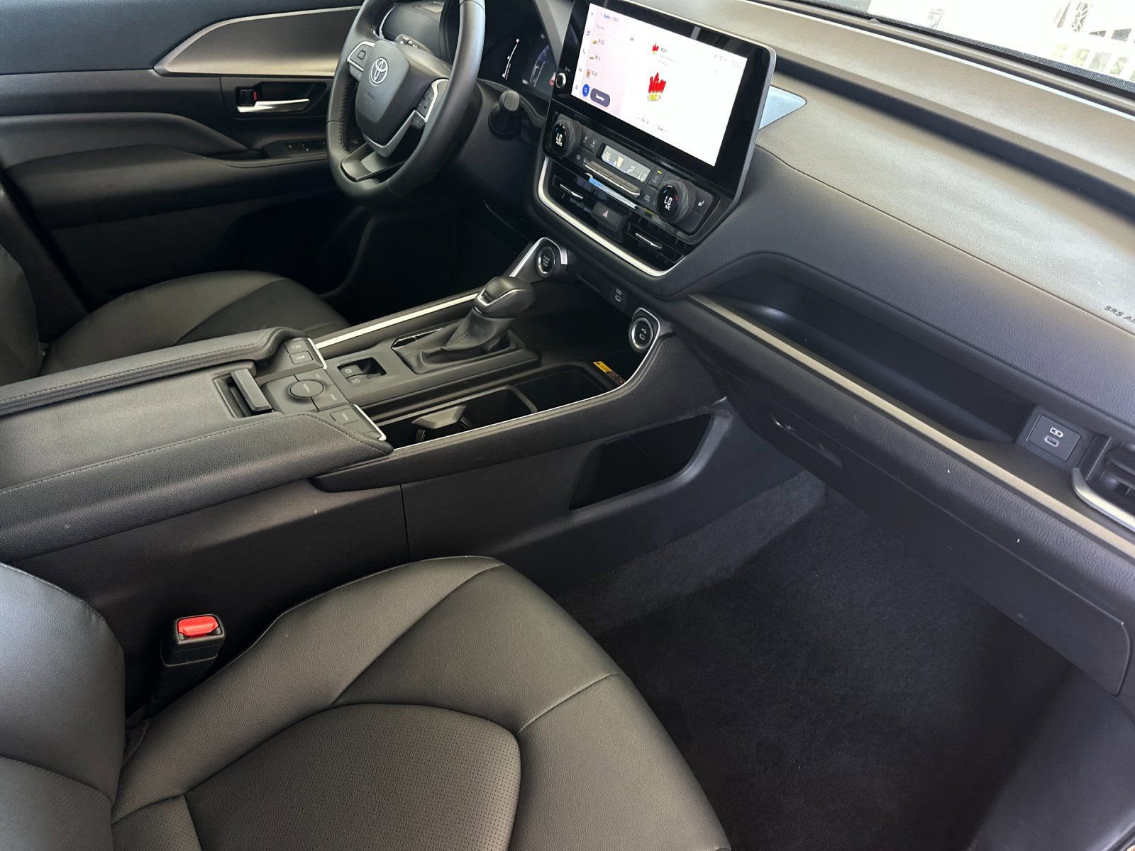 Used 2025 Toyota Grand Highlander FWD image 16