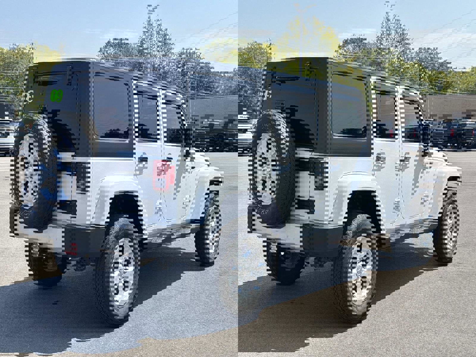 Used 2015 Jeep Wrangler Unlimited Sahara w/ Dual Top Group image 15