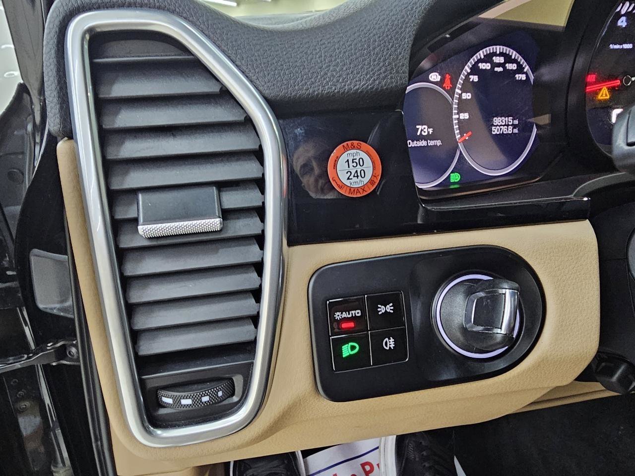 Used 2020 Porsche Cayenne AWD/4WD image 38