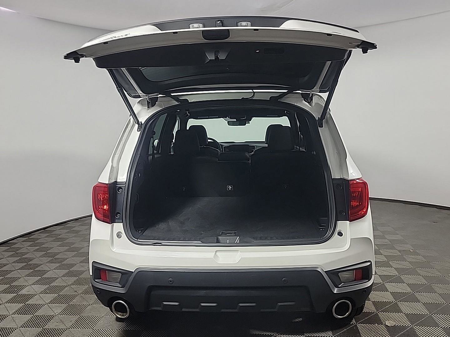 Certified 2023 Honda Passport EX-L image 9