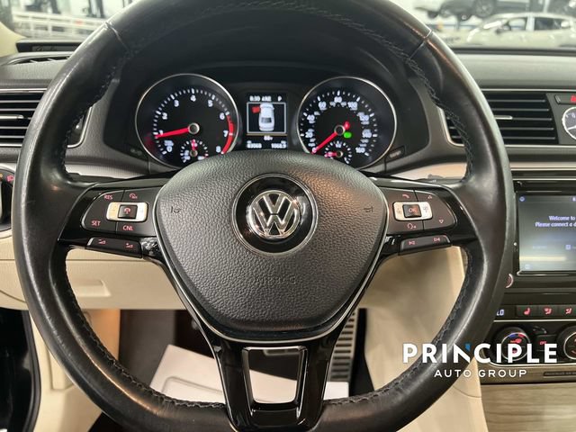 Used 2017 Volkswagen Passat 1.8T SEL Premium FWD image 18