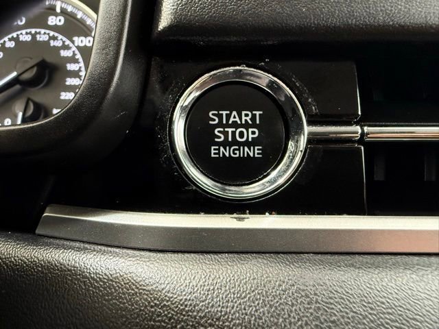 Used 2022 Mitsubishi Outlander ES image 36