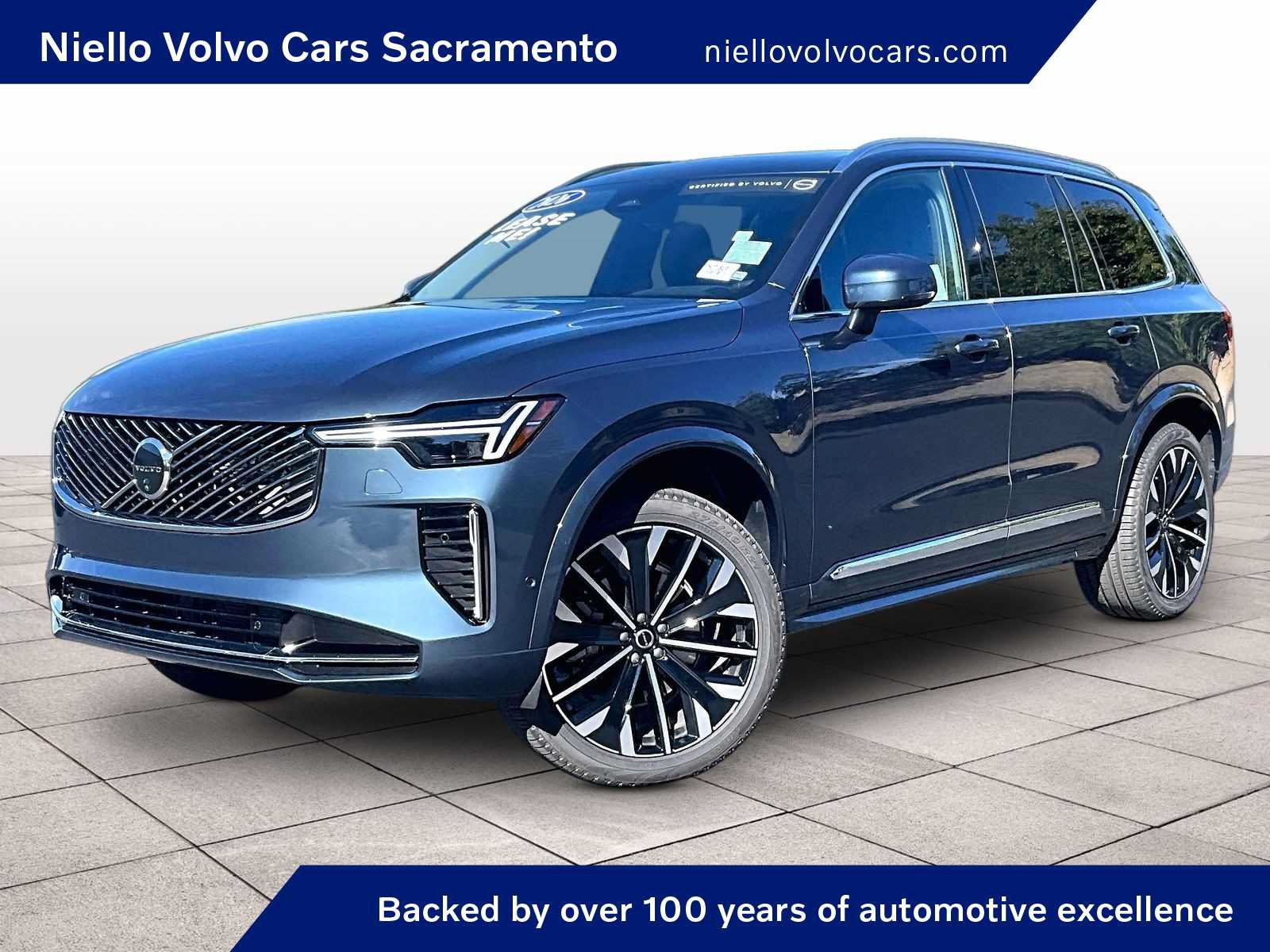 Used 2026 Volvo XC90 B5 Plus w/ Protection Package AWD/4WD image 1