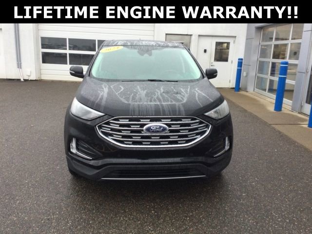 Used 2024 Ford Edge Titanium image 3