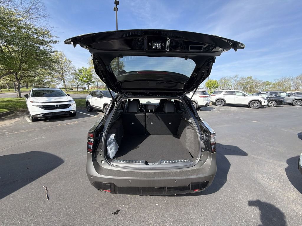 New 2026 Nissan Kicks SR w/ SR Premium Package AWD/4WD image 23