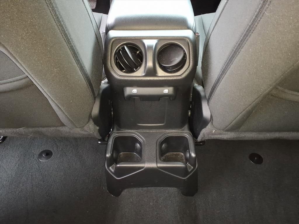 Used 2022 Jeep Wrangler Unlimited Sport image 6