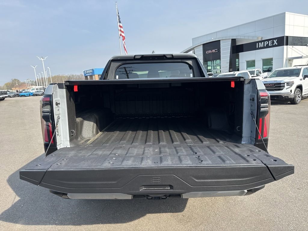 Used 2024 GMC Sierra EV Denali image 31
